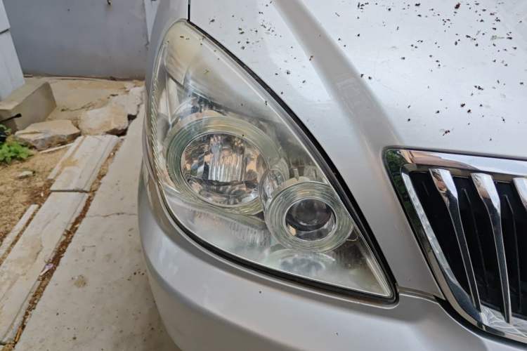Used Buick GL8 2012 2.4L BASE Comfort Edition Right Front Headlight