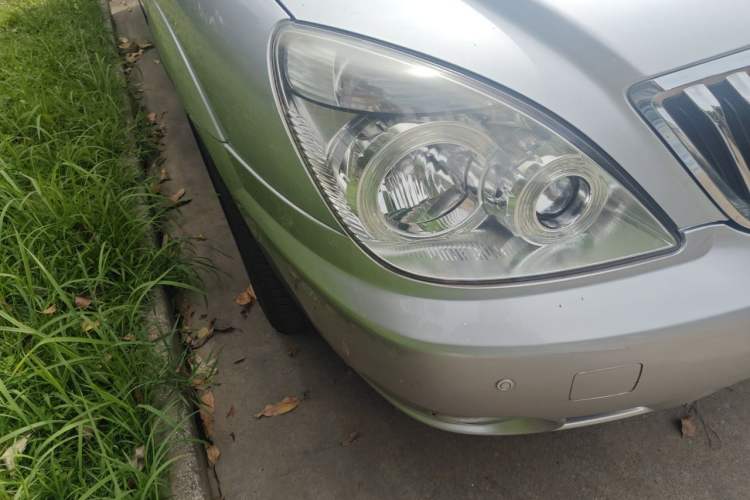Used Buick GL8 2012 2.4L BASE Comfort Edition Right Front Headlight