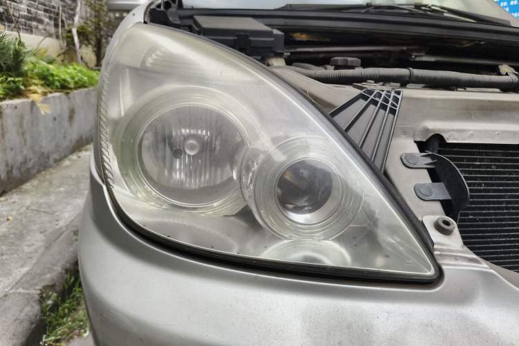 Used Buick GL8 2012 2.4L BASE Comfort Edition Right Front Headlight