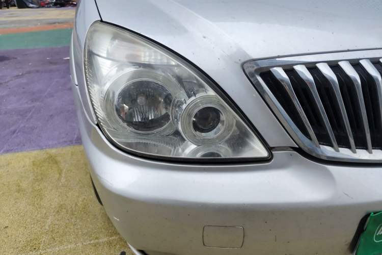 Used Buick GL8 2012 2.4L BASE Comfort Edition Right Front Headlight