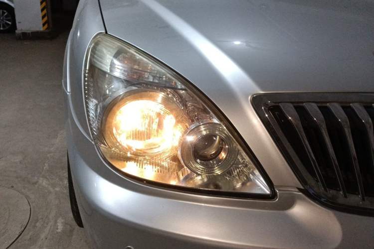 Used Buick GL8 2012 2.4L BASE Comfort Edition Right Front Headlight