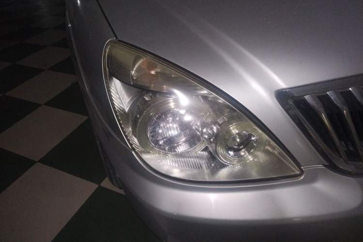 Used Buick GL8 2012 2.4L BASE Comfort Edition Right Front Headlight