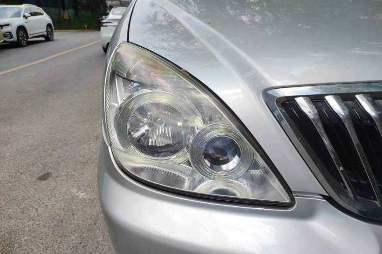 Used Buick GL8 2012 2.4L BASE Comfort Edition Right Front Headlight