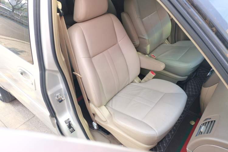 Used Buick GL8 2012 2.4L BASE Comfort Edition Right Front Seat