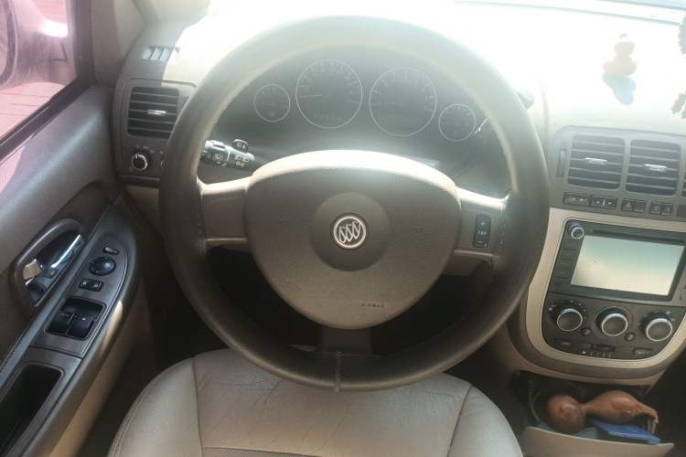 Used Buick GL8 2012 2.4L BASE Comfort Edition Steering Wheel