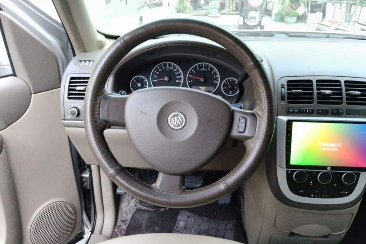 Used Buick GL8 2012 2.4L BASE Comfort Edition Steering Wheel