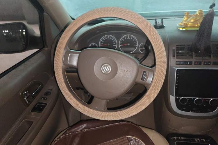 Used Buick GL8 2012 2.4L BASE Comfort Edition Steering Wheel