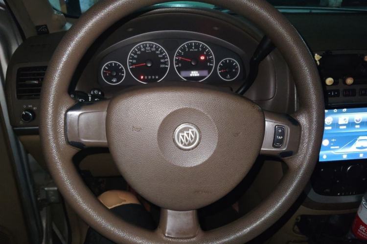 Used Buick GL8 2012 2.4L BASE Comfort Edition Steering Wheel