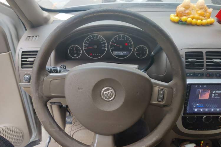 Used Buick GL8 2012 2.4L BASE Comfort Edition Steering Wheel