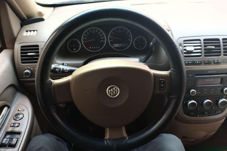 Used Buick GL8 2012 2.4L BASE Comfort Edition Steering Wheel