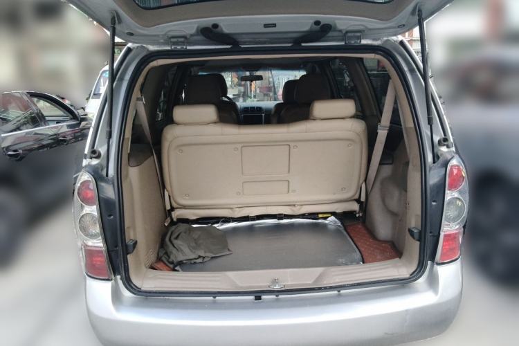 Used Buick GL8 2012 2.4L BASE Comfort Edition Trunk