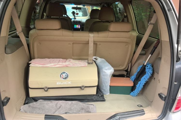 Used Buick GL8 2012 2.4L BASE Comfort Edition Trunk