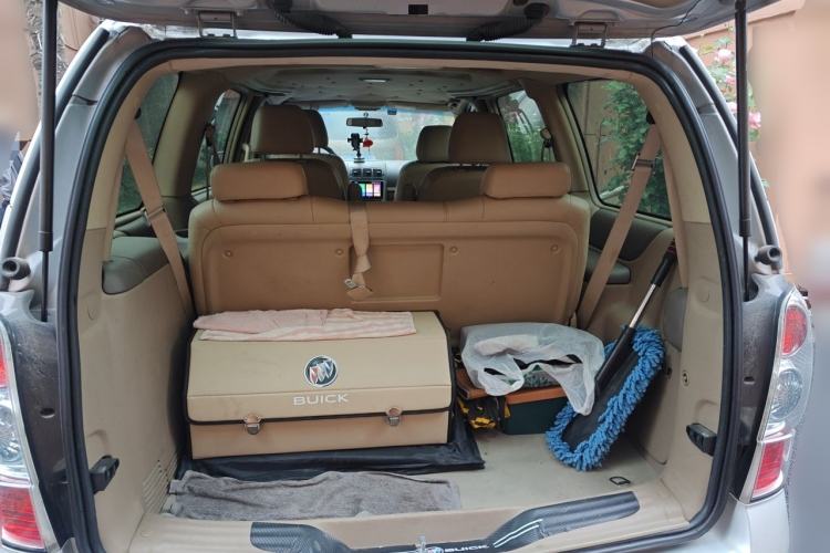 Used Buick GL8 2012 2.4L BASE Comfort Edition Trunk