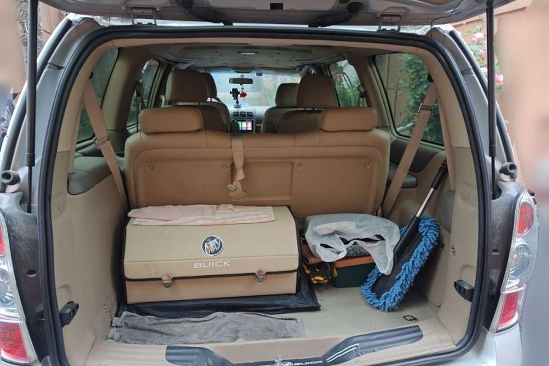 Used Buick GL8 2012 2.4L BASE Comfort Edition Trunk