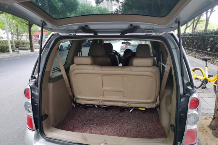 Used Buick GL8 2012 2.4L BASE Comfort Edition Trunk