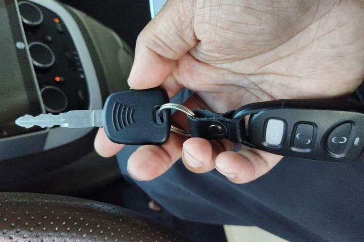 Used Buick GL8 2012 2.4L BASE Comfort Edition Vehicle Key