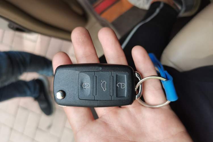 Used Buick GL8 2012 2.4L BASE Comfort Edition Vehicle Key