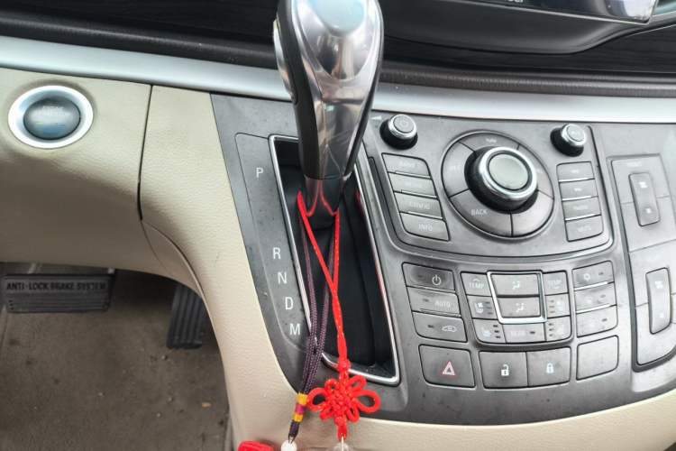 Used Buick GL8 2013 3.0L XT Luxury Business Flagship Edition Gear Lever