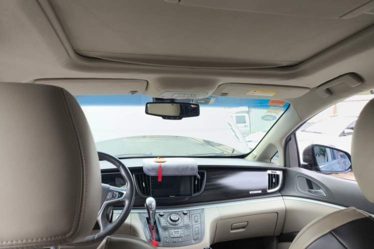 Used Buick GL8 2013 3.0L XT Luxury Business Flagship Edition Headliner