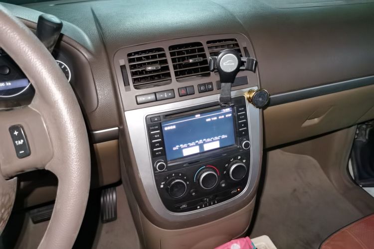 Used Buick GL8 2013 2.4L Comfort Edition Audio And AC Panel