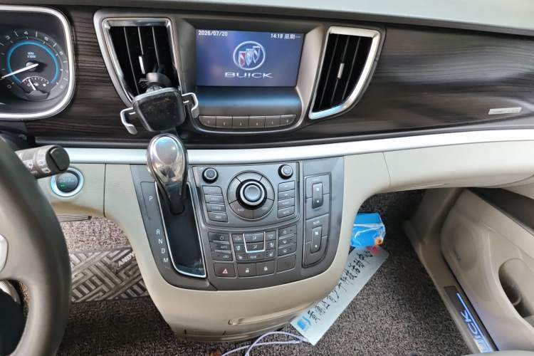 Used Buick GL8 2013 3.0L XT Luxury Business Flagship Edition Audio And AC Panel