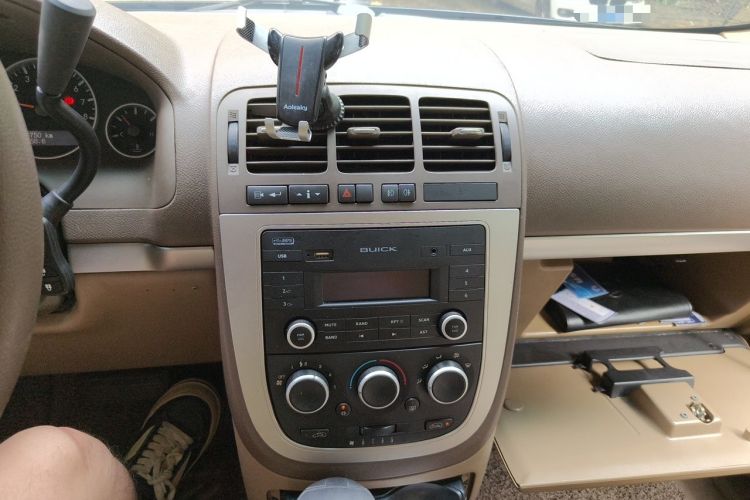 Used Buick GL8 2013 2.4L Comfort Edition Audio And AC Panel