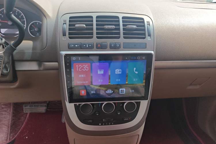 Used Buick GL8 2013 2.4L Classic Edition Audio And AC Panel