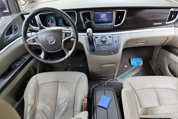 Used Buick GL8 2013 3.0L XT Luxury Business Flagship Edition Center Console