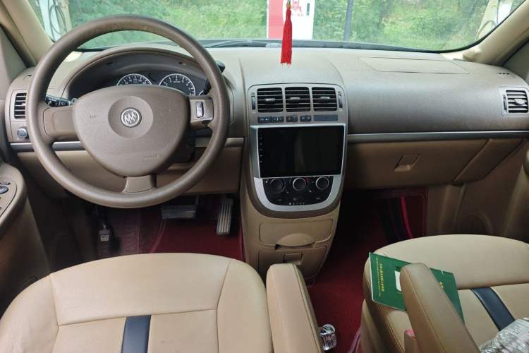 Used Buick GL8 2013 2.4L Classic Edition Center Console