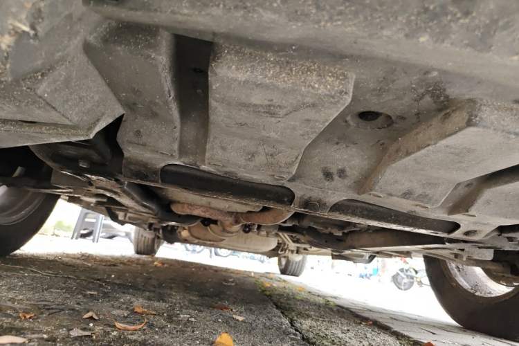 Used Buick GL8 2013 3.0L XT Luxury Business Flagship Edition Chassis Front