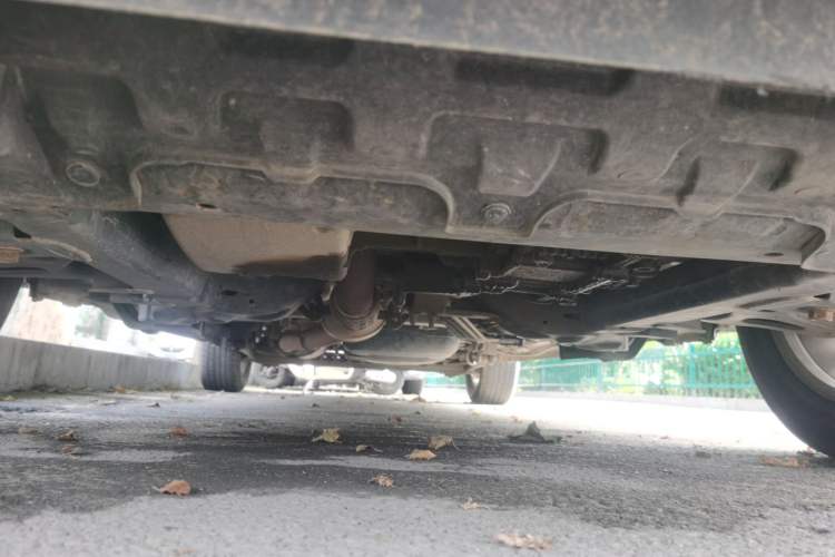 Used Buick GL8 2013 2.4L Executive Edition Chassis Front