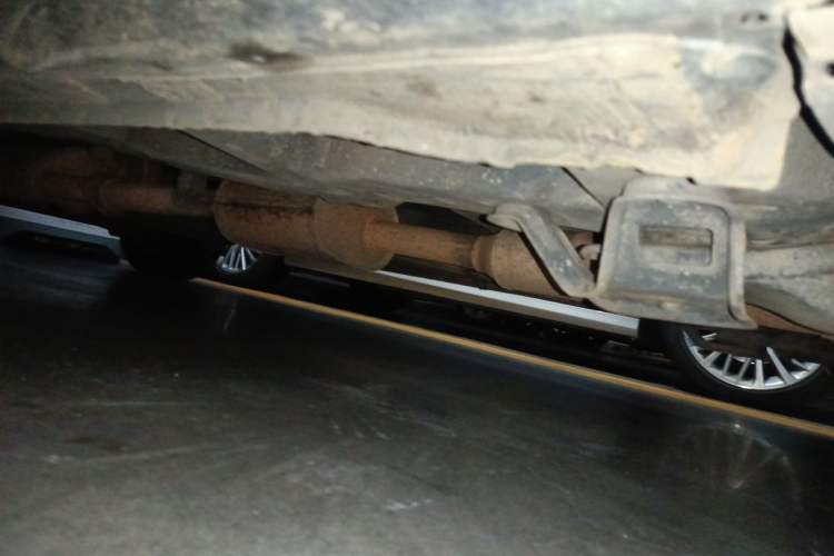 Used Buick GL8 2013 3.0L XT Luxury Business Flagship Edition Chassis Front Right