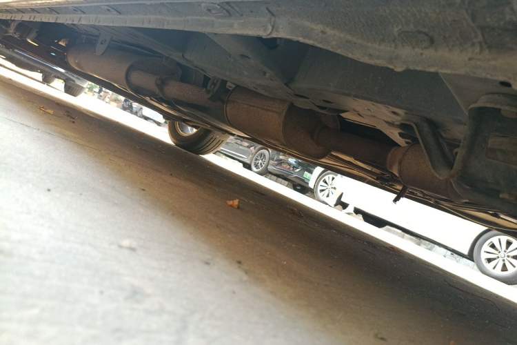 Used Buick GL8 2013 3.0L XT Luxury Business Flagship Edition Chassis Front Right
