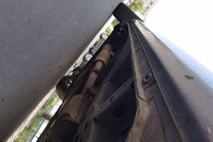 Used Buick GL8 2013 2.4L CT Luxury Business Comfort Edition Chassis Front Right
