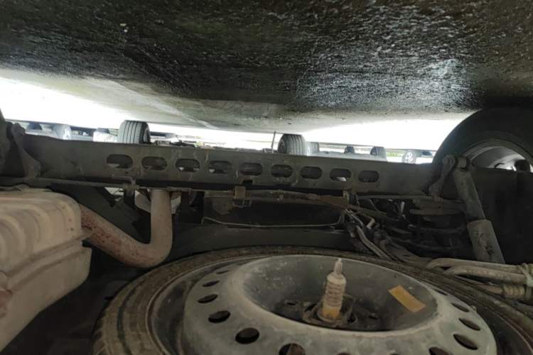 Used Buick GL8 2013 2.4L Comfort Edition Chassis Rear