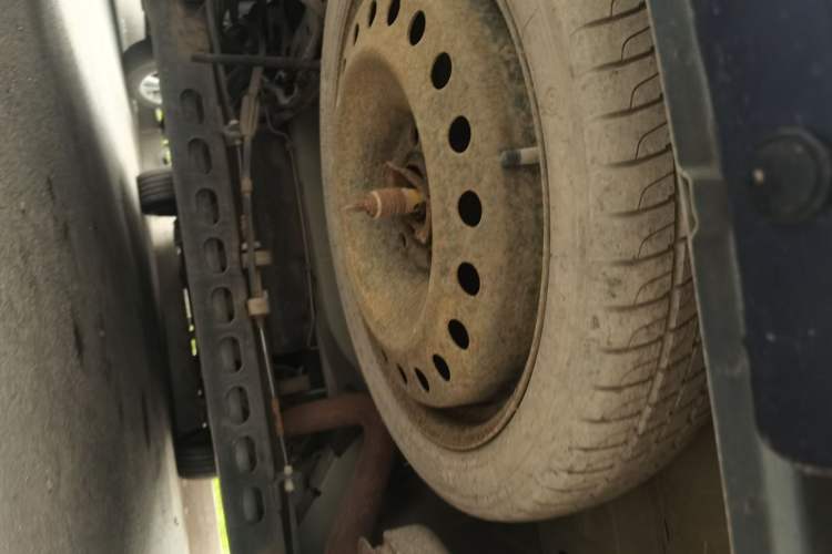 Used Buick GL8 2013 2.4L Classic Edition Chassis Rear