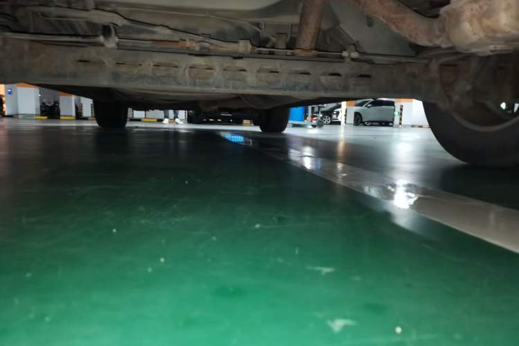 Used Buick GL8 2013 2.4L Comfort Edition Chassis Rear