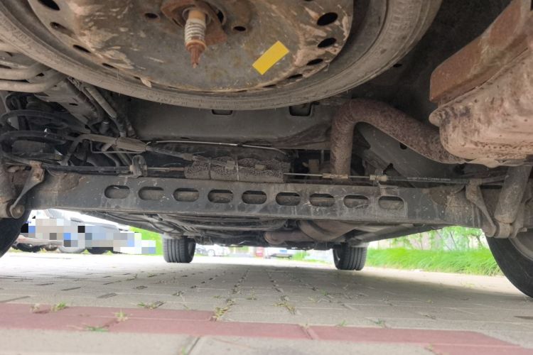 Used Buick GL8 2013 2.4L Comfort Edition Chassis Rear