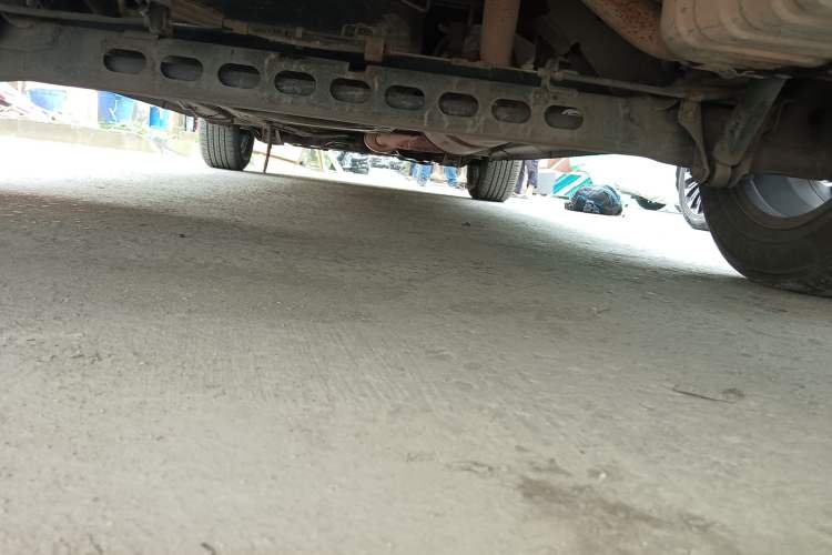 Used Buick GL8 2013 2.4L Comfort Edition Chassis Rear