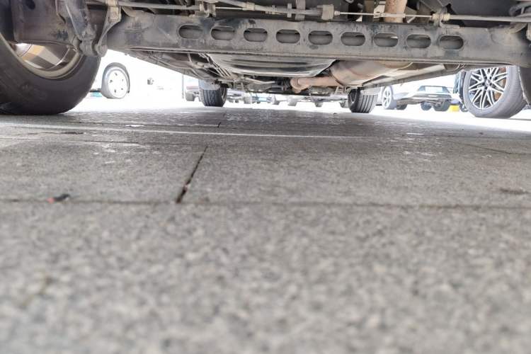 Used Buick GL8 2013 2.4L Comfort Edition Chassis Rear