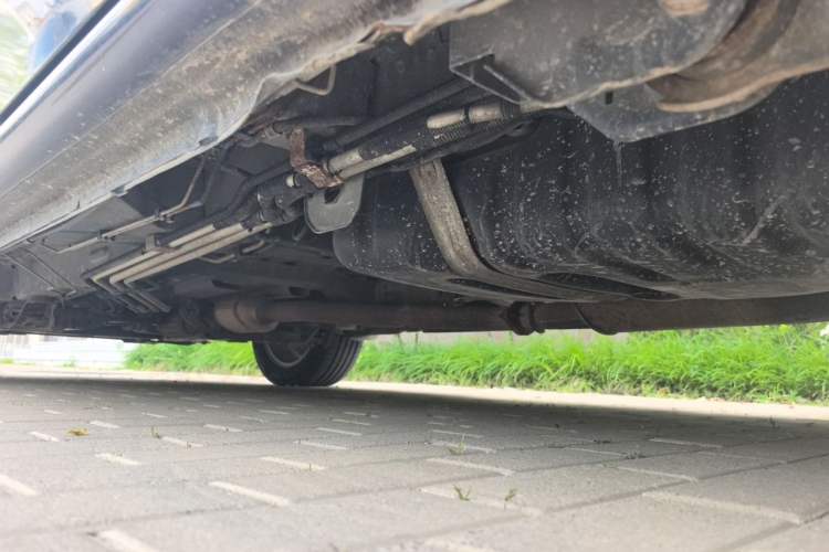 Used Buick GL8 2013 2.4L Comfort Edition Chassis Rear Left