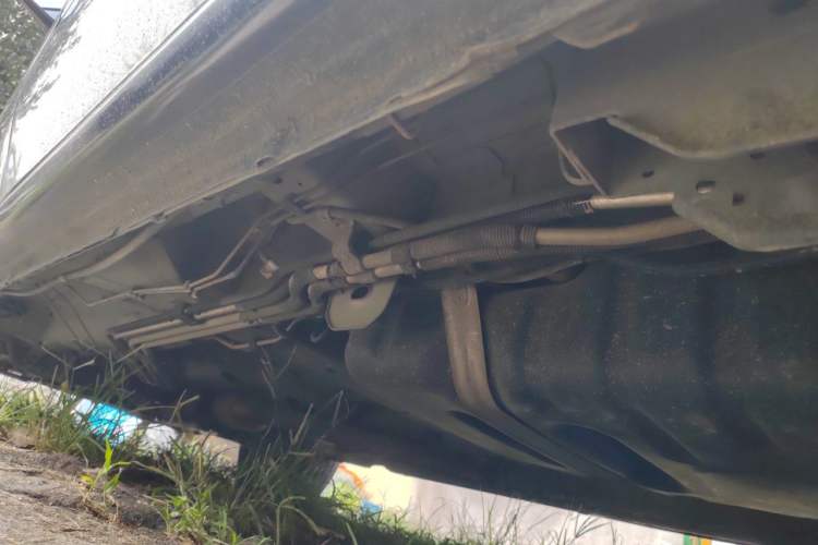 Used Buick GL8 2013 2.4L Comfort Edition Chassis Rear Left