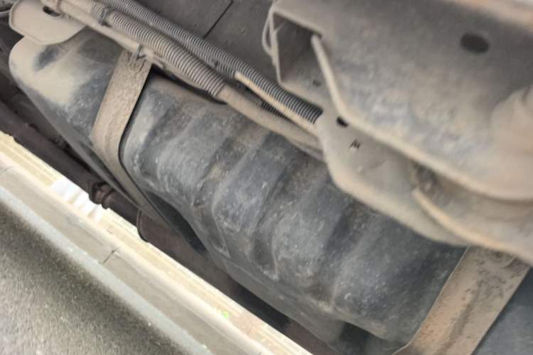 Used Buick GL8 2013 2.4L Classic Edition Chassis Rear Left