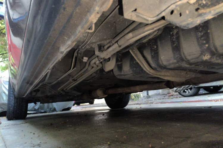 Used Buick GL8 2013 2.4L Comfort Edition Chassis Rear Left