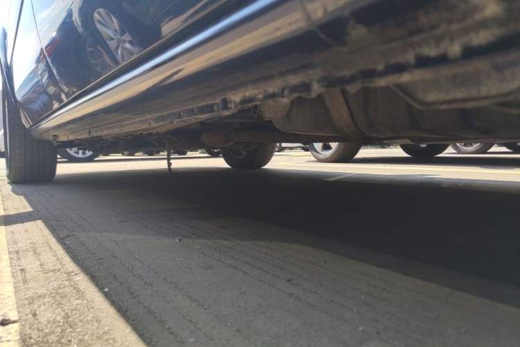 Used Buick GL8 2013 2.4L Comfort Edition Chassis Rear Left