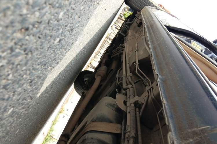 Used Buick GL8 2013 2.4L Classic Edition Chassis Rear Left