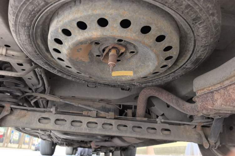 Used Buick GL8 2013 2.4L Classic Edition Chassis Rear