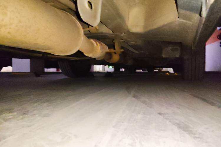Used Buick GL8 2013 2.4L Classic Edition Chassis Rear Right