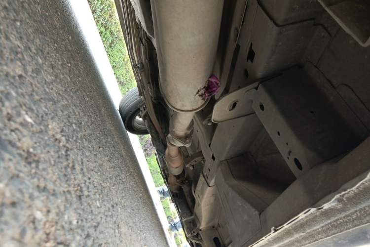 Used Buick GL8 2013 2.4L Classic Edition Chassis Rear Right