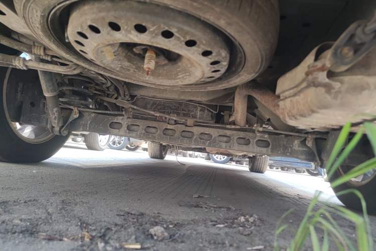 Used Buick GL8 2013 2.4L Comfort Edition Chassis Rear